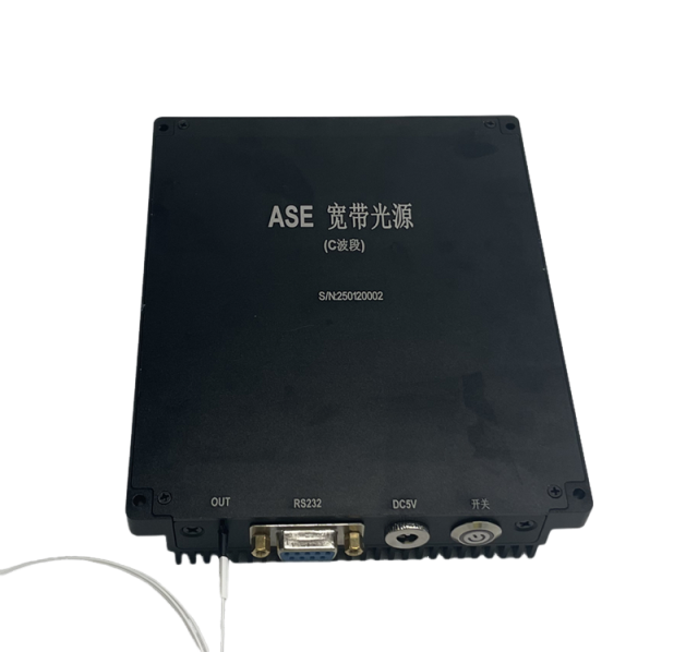 C波段平坦型ASE光源 C波段平坦型ASE光源
